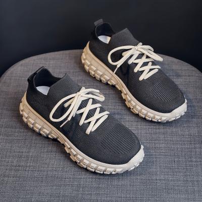 China Fashion Trend New Fashion Pu Thick-Sole Breathable Light Mesh Sneakers Outdoor Running women Shoes for sale