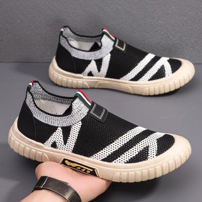 China Fashion Trend Fashion Outsole Non-slip Casual Breathable Lightweight Walking men Sneakers Shoes for sale