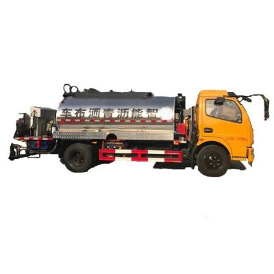 China Factory Truck Sale of Hotels 6000L Asphalt Distributor Tanker Truck Basic in Ukraine Ukrainian for sale