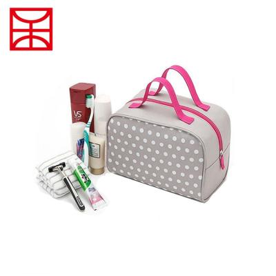 China BY YOUR REQUEST Fashion Cosmetic Bag Promotional Polyester Makeup Bag for sale