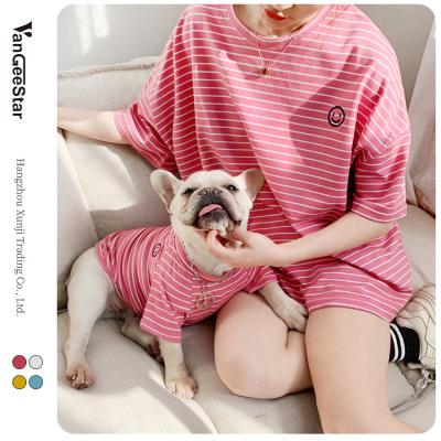 China 2022 summer viable cute smiley face family fashion cotton dog and owner T-shirt clothing fabric matching clothes for sale