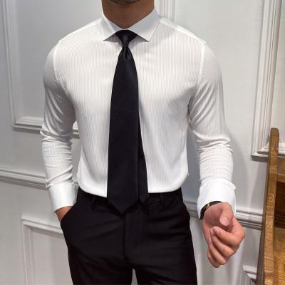 China Factory direct sales anti-pilling high quality Asian men's early fall striped long-sleeved shirts ironing Winsor collars shirts for sale