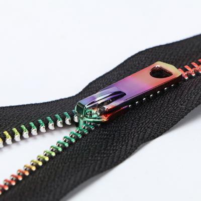 China Auto Lock Fashion Popular Minimalism Light Color Widely Use Nylon Zipper Zipper Designer Zippers for sale