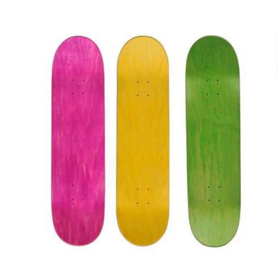 China Professional Skater Skateboard Manufacturer 100% White 7 Ply Canadian Maple Deck Board Wooden Skateboard for sale