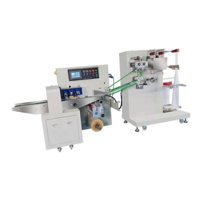 China Simple Products Low Price Baby Used Wet Wipes Folding Cutting Wrapping Machinery Pouch Cloth Making Cutting Folding Wrapping Machine for sale