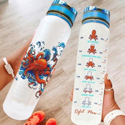 China Minimalist 32Oz Sports Water Bottle With Drinkoctopus Great Wave Bottledrink Time Motivational Marker for sale