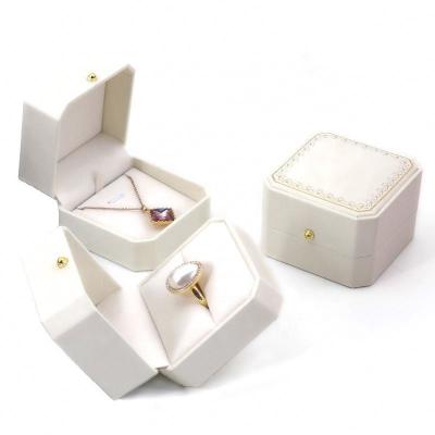 China Indirect luxury simple style white ring jewelry box for ladies for sale