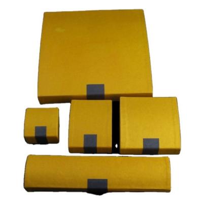 China Recycled Materials Wholesale Pendant Jewelry Box Custom Solitaire Ring Paper Box Clamshell Bracelet Set Box for sale