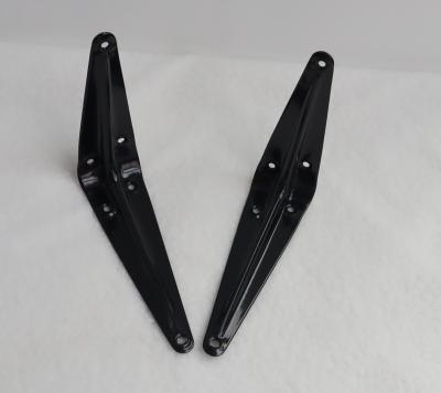 China Right Angle Light Duty 0.8 0.9 1.0mm Iron Shelf Brackets for sale