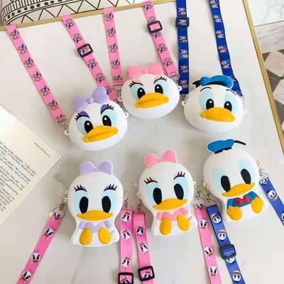 China Cute 3D Fashion Cartoon Donald Daisy Duck Shoulder Storage Bag Kids Coin Card Cosmetics Clip Handbags for sale