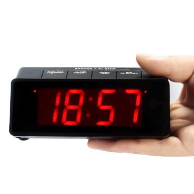 China Antique Style LED Digital Alarm Clock For Bedroom /living Room / Desk Table Battery Operated Single Clock for sale