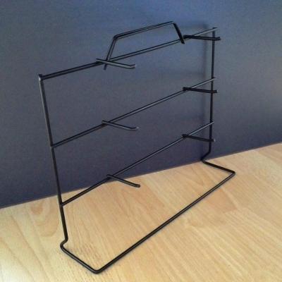 China Promotion on Table 3 Layers Wire Hangs Metal Table Top Display Stands with Sign Top Holder for sale