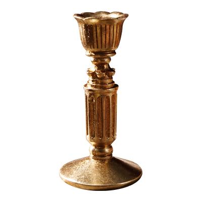 China Antique Home Decoration Resin Candle Holder Photo Props Retro Candlestick French Candle Holder Home Decoration Accessories for sale