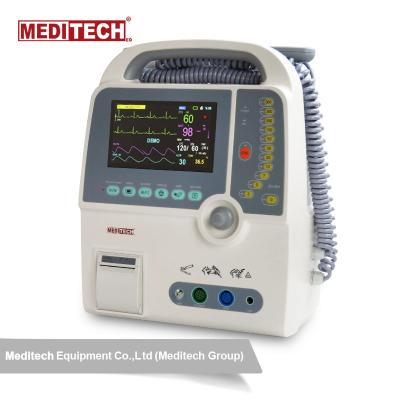 China Portable Medical Equipment Defi9 Emergency First Aid Defibrillator Monitor with Biphasic and Monophasic Technology for sale