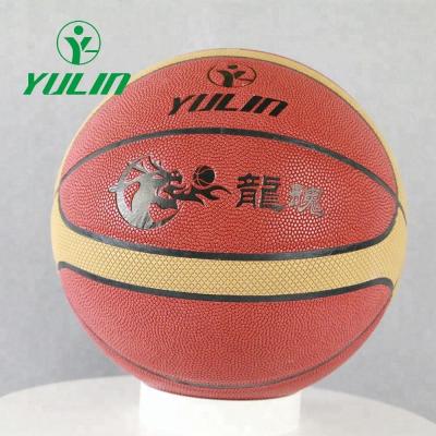 China Wholesale Cheap Sports Goods Sportswear Mens Womens Professional Basketballs Moisture Absorbing Laminated Size 7 With 12 Panel Basketball for sale