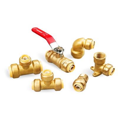 China Volledige reeks koppelingen loodgietersmaterialen koper loodgietersmaterialen haaienbeet druk in fit Fittings Namen Nipple Brass Pipe Fittings Te koop