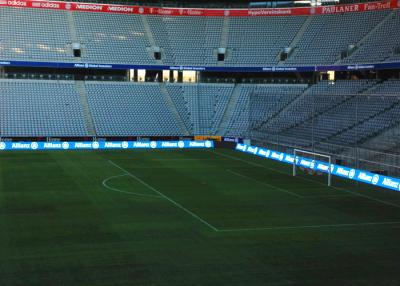 Chine Grands conseils de publicité extérieurs de stade de football de P10 LED Digital polychromes à vendre