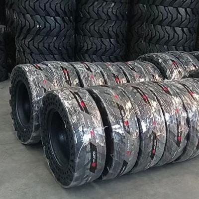 China Wholesale Solid Skid Steer Skid Steer Tire 12-16.5 33X12-20 For Wildcat Skid Steer CAT Skid Steer for sale