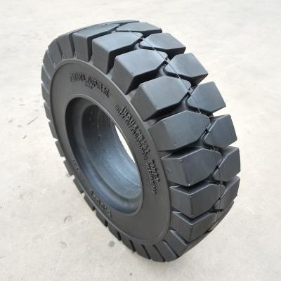 China High quality skid steer skid steer tires 15.00-20,18.00-20,445/65-24 for wildcat loader for sale