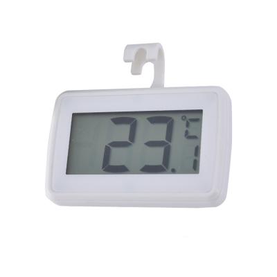 China Quick Response Fridge Thermometer Digital LCD Display Freezer Room Fridge Thermometer For Restaurants Home Bars for sale