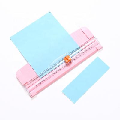 China Multifunctional A4 Manual A4 Manual Paper Trimmer DIY Safety Office Paper Trimmer Paper Cutter School DIY Europe and America for sale