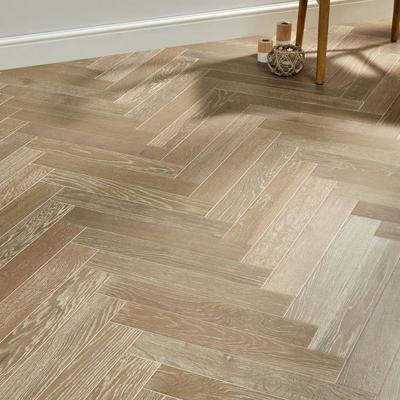 China Traditional European White Oak Engineered Oak Engineered Flooring Herringbone Wood Flooring for sale