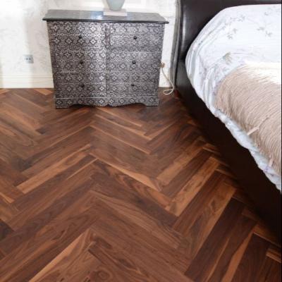 China Good Modern Design Economic Engineered Parquet Flooring Herringbone Walnut for sale