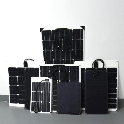 Chine Marine noire campante monocristalline imperméable picovolte de panneaux solaires de 50w Etfe petite Rollable à vendre