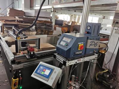 China 150 Watt Aluminiumlegierung Klebe Plotter Maschine in Grau zu verkaufen