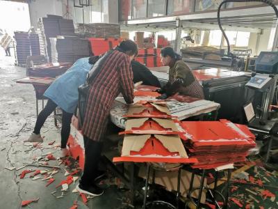 China Mittlerer 1000 kg Schnellheizung Grauer XY-Kleim-Plotter mit Düsen 0,2-0,8 mm Ausgang 2-3 kg/h zu verkaufen