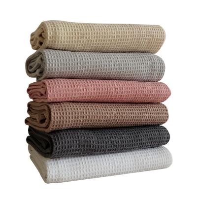 China Fanni Wholesale Skin Friendly 17x25 Inches Dish Towel 100% Cotton Waffle Weave Highly Absorbent Kitchen Towels for sale