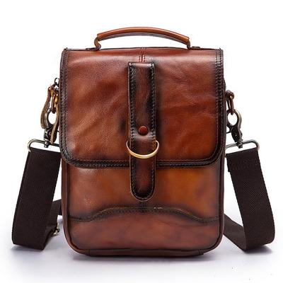 China Vintage Hot Sale Messenger Bag Retro Crossbody Genuine Leather Bag Men One Single Shoulder Bag for sale