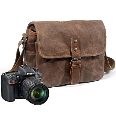 China Durable Wholesale Outdoor Photography Bag Manufacturer Waterproof Small Oil Wax Canvas Digital Camera Bag Shoulder Bag for sale