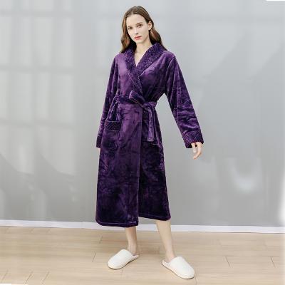 China Thermal Women's Plush Fleece Soft Warm Bathrobe Comfortable Women's Robe for sale