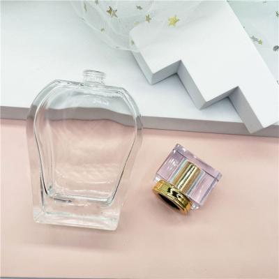 China 145ml Emty Cosmetic Special Shaped Atomizer Perfume Spray Glass Bottles for sale