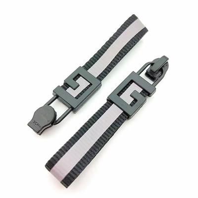 China Reverse 3#/5#/7# Nickel Free Slider For Waterproof Rubber String Puller Leather Cord Pull Zipper Pull for sale