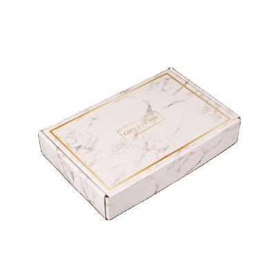 China Recyclable Lead Industry Personalized Fashion Foldable Corrugated Box Custom Logo For Clothing for sale