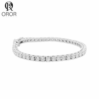 China CLASSIC Hot Sale Iced Cut Clustered Tennis Chain Men Bracelet 925 Sterling Silver VVS Moissanie Diamond Tennis Chain Women Bracelet for sale