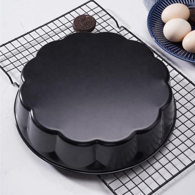 China 10 Inch Workable Non Stick Chrysanthemum Shape Apple Pie Pie Around Baking Pan Cake Pan for sale