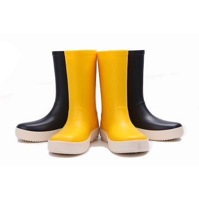 China New Latest Customized High Quality Children's Raincoat Boy Patent PVC Waterproof Rain Boots For Children for sale