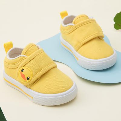 China 2019 Hot New Arrival Infant Canvas Baby Shoes Winter Upper Soft Bottom High Anti-slippery Sneakers for sale