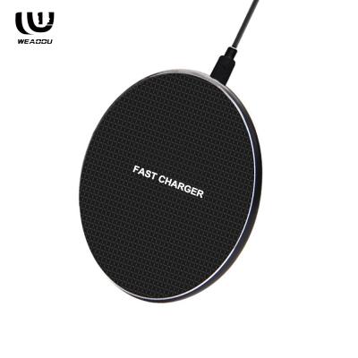 China Round Qi 10W Fast Charger 2020 New Smartphone 10w Qi Wireless Charger Portable Fast Wireless Charger Phone For iPhone for sale