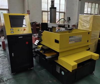 China Método de control Control en bucle abierto S630 Máquina de corte de alambre de molibdeno CNC EDM estándar en venta