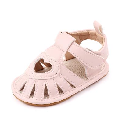 China Fancy Design Kids Baby Summer Flat Sandals 0-1 Years Old Toddler Heart Design Shoes for sale