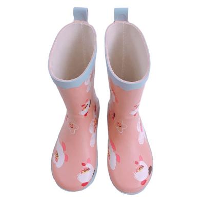 China Quick-drying fancy design kids printed rain boot kids shoes kids half knee decorative cool kids rain boots for sale