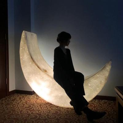 China Commercial Outdoor Use LED Crescent Seat Plastic Moon Floor Lamp Lighting For Decoration Ornaments Mall Beautification Landscape for sale