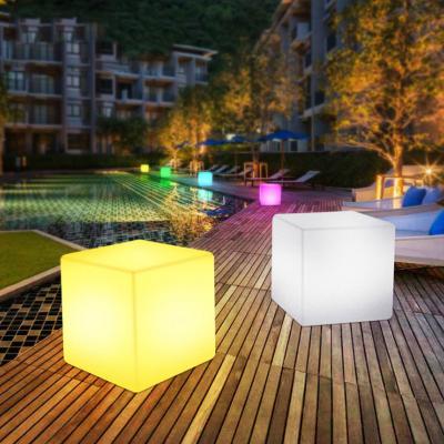 China Commercial Use IP65 RGB LED Icicle Waterproof Warm Sitting Illuminated Chair Cube Decoration Landscape Lamp Outdoor Lighting for sale