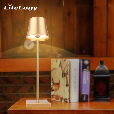 China Litelogy design luxury modern bed side table lamp nordic for sale