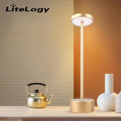 China Long distance bedroom read friendship lamp Gold rechargeable metal decoration led table light for sale