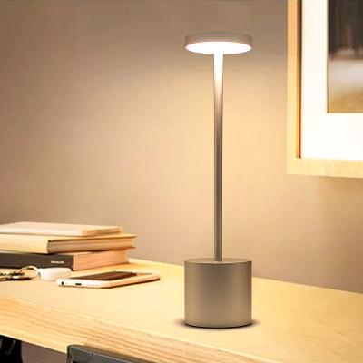 China Home style Aluminium USB Table Lamp luces LED Cordless bedsideTable Lamp for sale